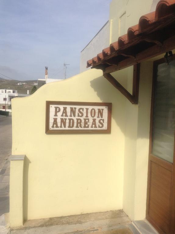 Pansion Andreas Daire Tínos Dış mekan fotoğraf